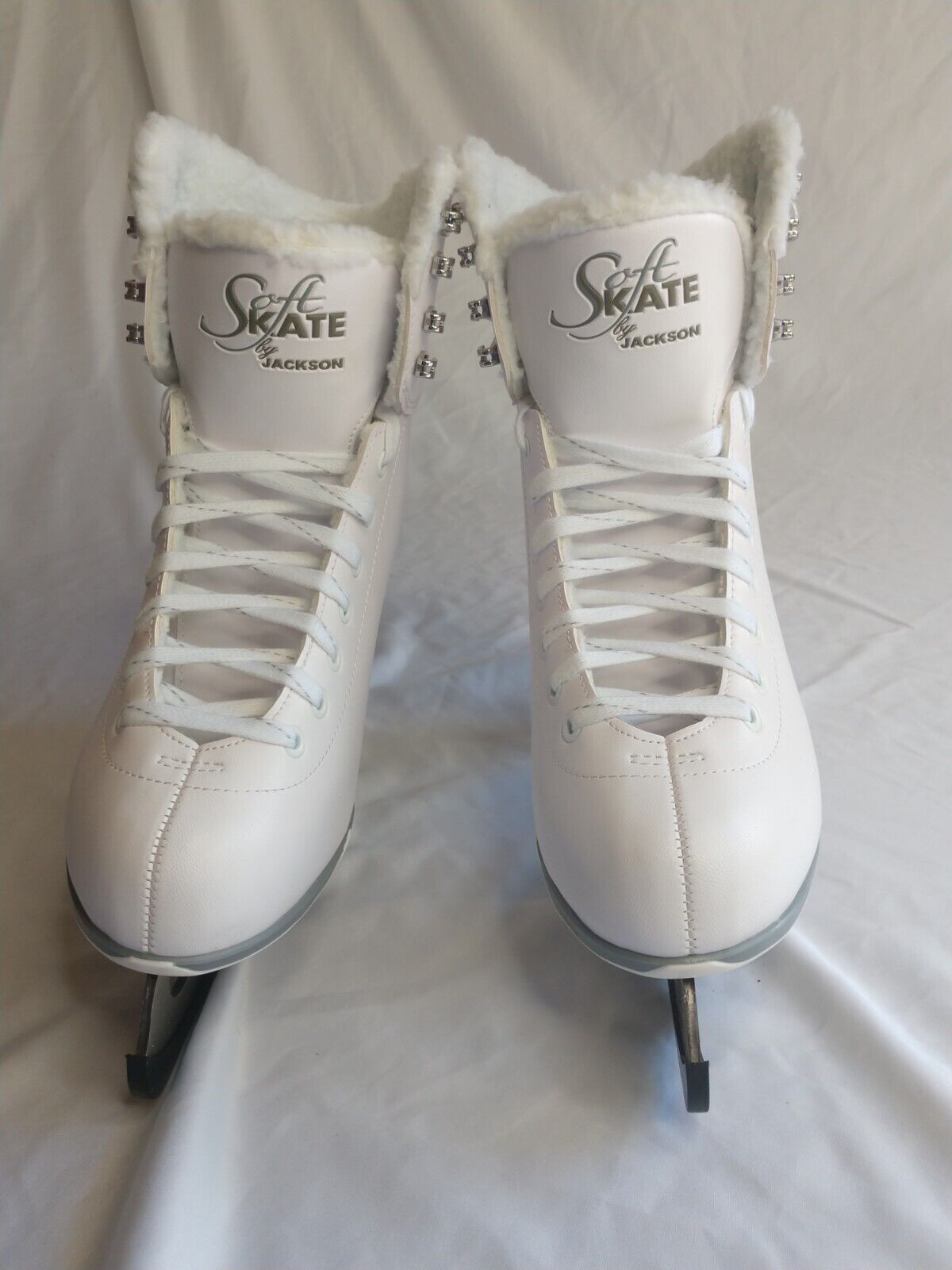 New Jackson Ultima GS180 Ladies SoftSkate Ice Skates w padded White Lining Sz 9