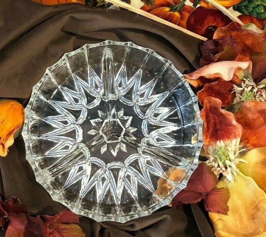 7.5" Round Pressed Glass Divided Serving Relish Tray Euc