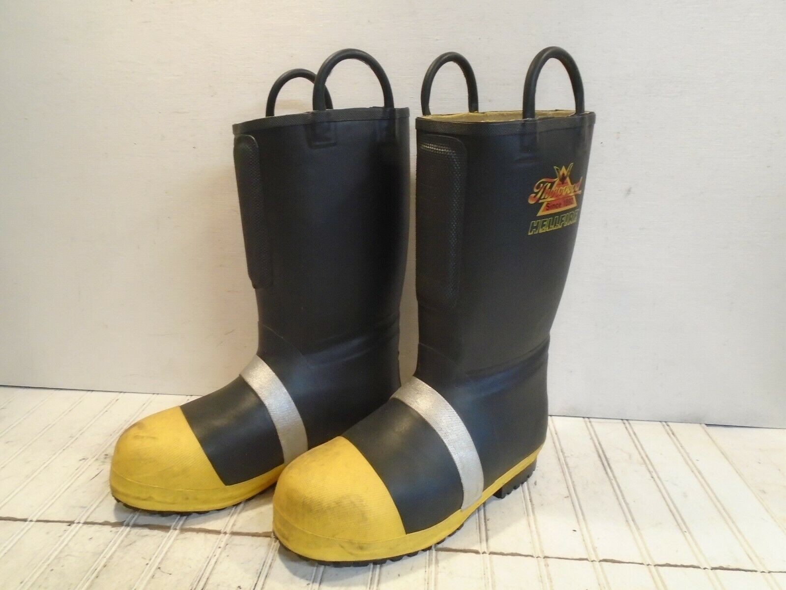 Thorogood Hellfire Boots Mens Size 12w